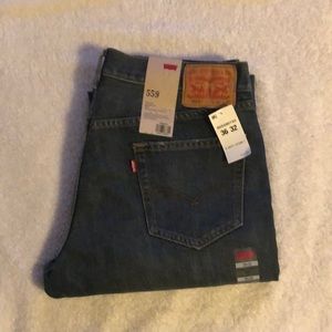 Levi’s 559 jeans